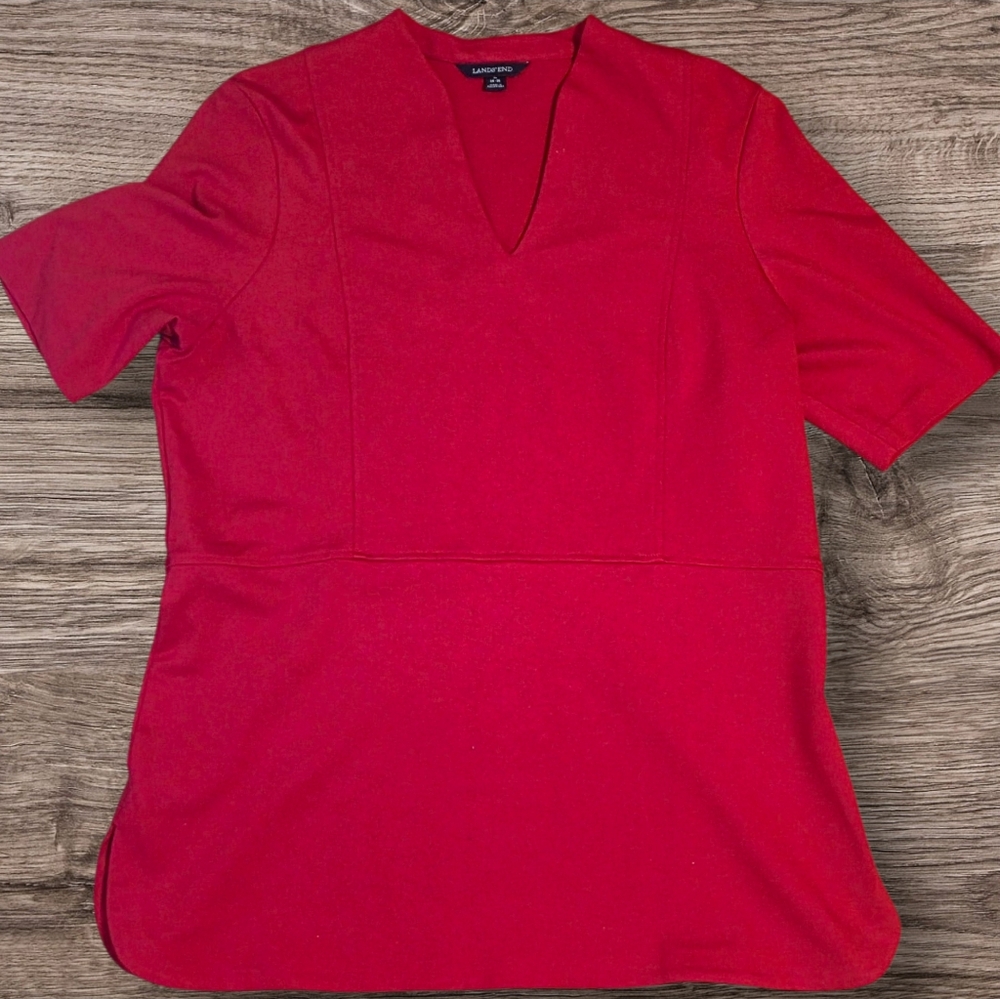 Lands' End Women's Structured Modern Half Sleeve V-Neck Top Size Large Red